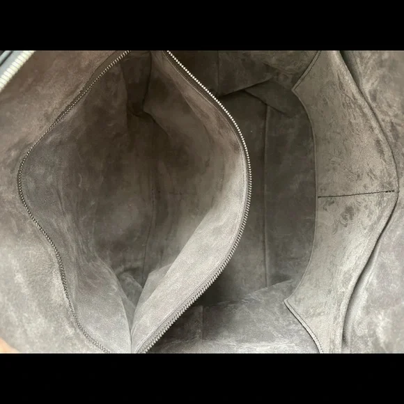 Louis Vuitton black leather top handle bag - Picture 8 of 13